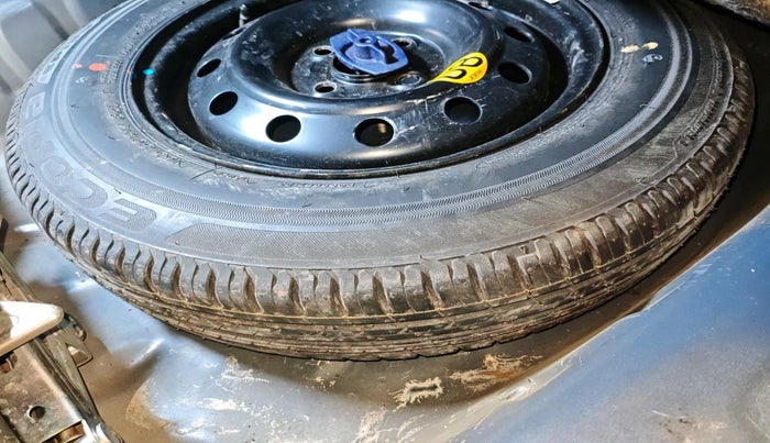 2018 Maruti Dzire ZXI, Petrol, Manual, 68,418 km, tyre