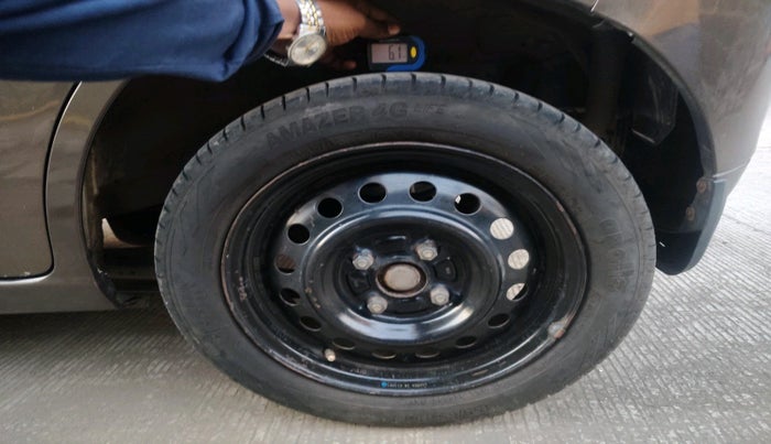 2013 Maruti Wagon R 1.0 VXI, Petrol, Manual, 83,518 km, tyre