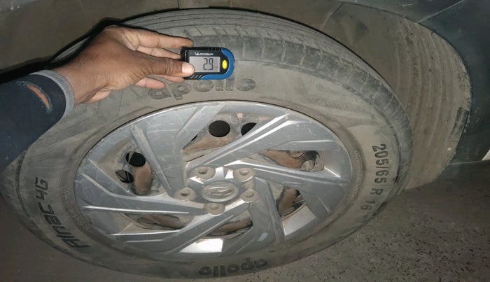 2021 Hyundai Creta EX 1.5 DIESEL, Diesel, Manual, 1,07,766 km, tyre