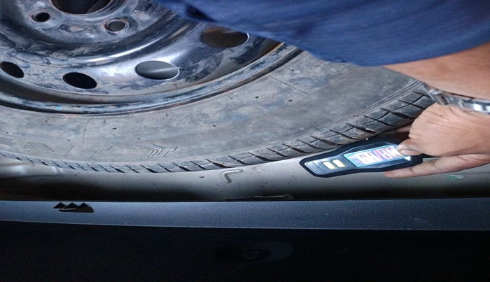 2011 Maruti Swift Dzire VXI, Petrol, Manual, 15,900 km, tyre