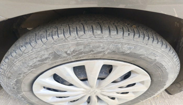 2019 Maruti Dzire VXI, Petrol, Manual, 66,337 km, tyre