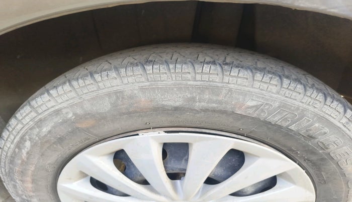 2019 Maruti Dzire VXI, Petrol, Manual, 66,337 km, tyre