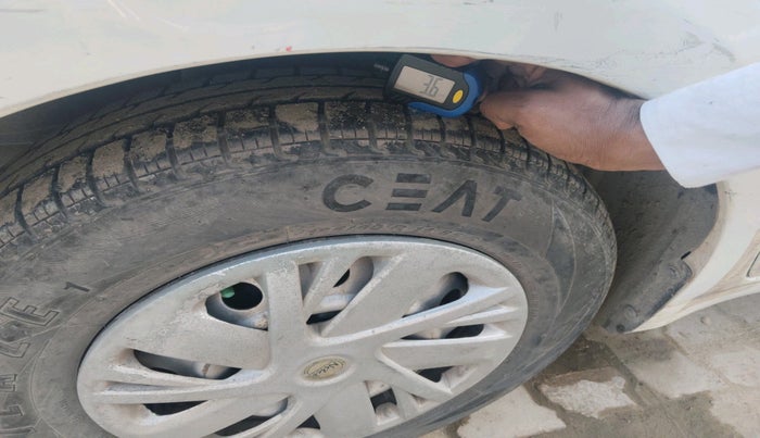 2010 Maruti Swift LXI, Petrol, Manual, 1,24,375 km, tyre