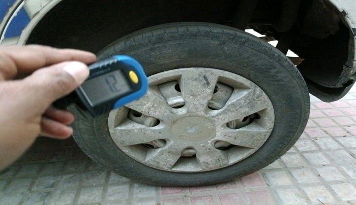 2010 Maruti Wagon R 1.0 LXI CNG, Petrol, Manual, 71,386 km, tyre