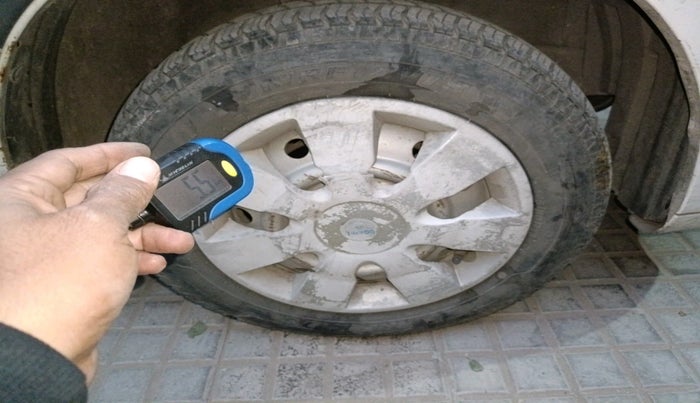 2010 Maruti Wagon R 1.0 LXI CNG, Petrol, Manual, 71,386 km, tyre