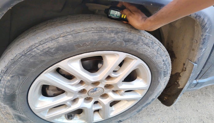 2018 Jeep Compass LIMITED 2.0 DIESEL, Diesel, Manual, 1,36,735 km, tyre