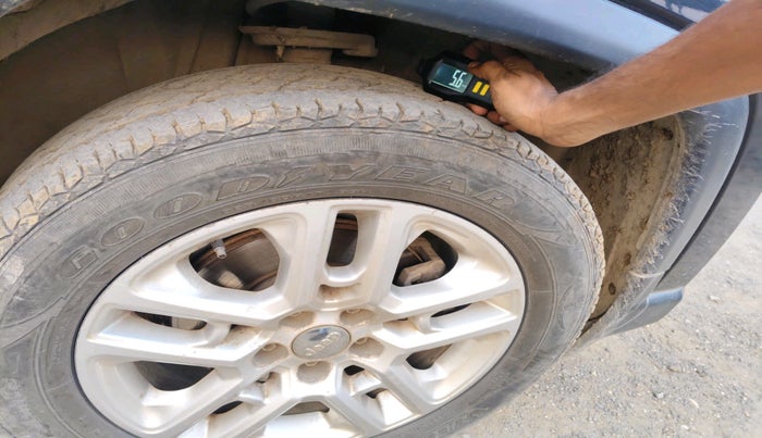 2018 Jeep Compass LIMITED 2.0 DIESEL, Diesel, Manual, 1,36,735 km, tyre