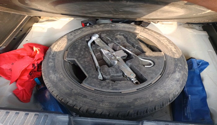 2020 Maruti Vitara Brezza VXI, Petrol, Manual, 74,230 km, tyre