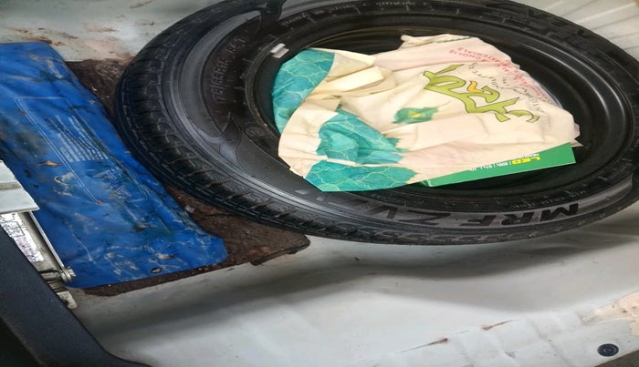 2016 Honda City 1.5L I-VTEC V MT, Petrol, Manual, 1,49,169 km, tyre