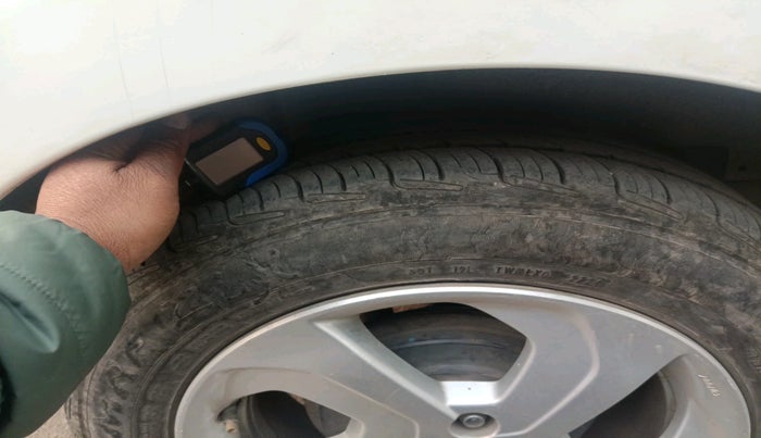 2016 Honda City 1.5L I-VTEC V MT, Petrol, Manual, 1,49,169 km, tyre