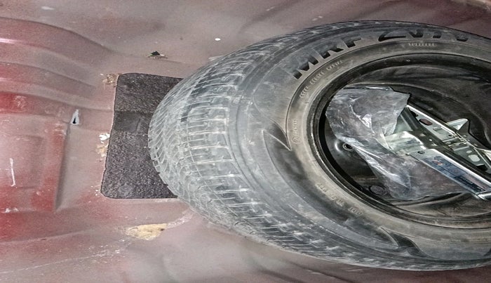 2012 Honda City 1.5L I-VTEC V MT, Petrol, Manual, 20,864 km, tyre