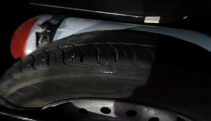 2021 Maruti New Wagon-R LXI CNG 1.0, Petrol, Manual, 1,10,663 km, tyre