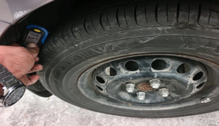 2012 Hyundai i20 MAGNA (O) 1.2, Petrol, Manual, 63,292 km, tyre