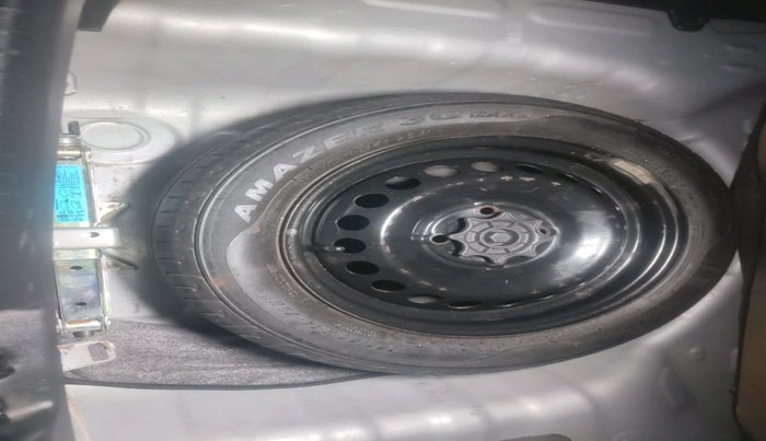 2018 Hyundai Grand i10 SPORTZ 1.2 KAPPA VTVT, Petrol, Manual, 80,918 km, tyre