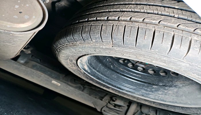 2020 MG HECTOR PLUS SHARP 1.5 PETROL TURBO DCT 6-STR, Petrol, Automatic, 32,118 km, tyre