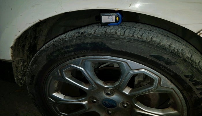 2017 Ford Ecosport AMBIENTE 1.5L DIESEL, Diesel, Manual, 1,50,113 km, tyre