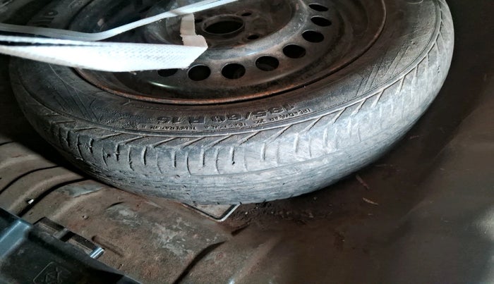 2010 Honda City 1.5L I-VTEC V AT, Petrol, Automatic, 1,12,253 km, tyre