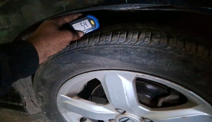 2010 Honda City 1.5L I-VTEC V AT, Petrol, Automatic, 1,12,253 km, tyre