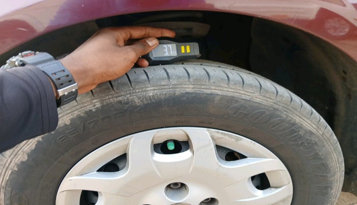 2014 Fiat Grand Punto DYNAMIC 1.3, Diesel, Manual, 1,23,222 km, tyre