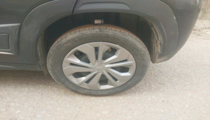 2024 Maruti FRONX SIGMA CNG 1.2 MT, Petrol, Manual, 7,925 km, tyre