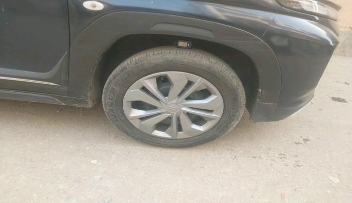 2024 Maruti FRONX SIGMA CNG 1.2 MT, Petrol, Manual, 7,925 km, tyre