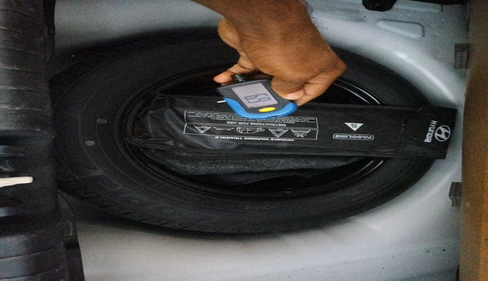 2022 Hyundai NEW I20 Sportz 1.2 IVT, Petrol, Automatic, 35,560 km, tyre