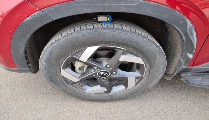 2022 Hyundai VENUE SX 1.5 (O) EXECUTIVE CRDI, Diesel, Manual, 40,755 km, tyre