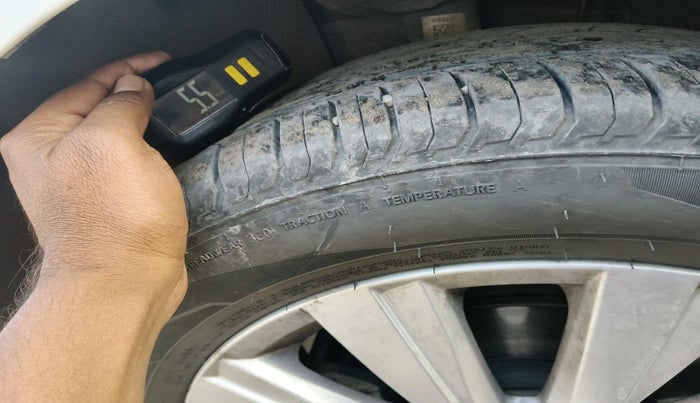 2024 Volkswagen VIRTUS Highline Plus 1.0 TSI MT, Petrol, Manual, 12,906 km, tyre