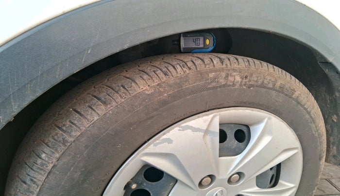 2018 Hyundai Creta E PLUS 1.4 DIESEL, Diesel, Manual, 1,07,536 km, tyre