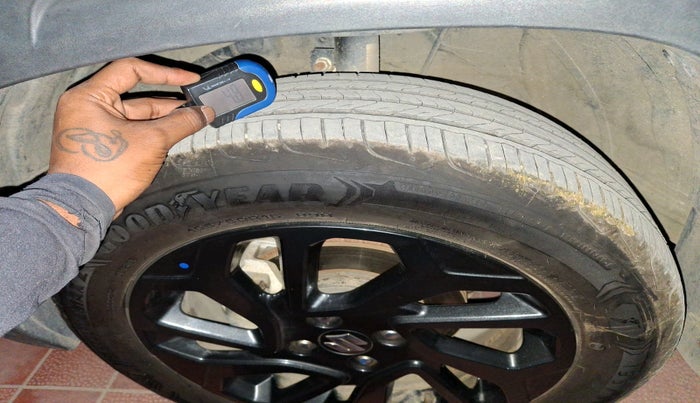 2023 Maruti FRONX DELTA PLUS 1.2L AGS, Petrol, Automatic, 8,899 km, tyre