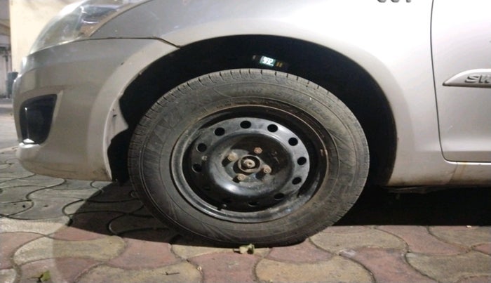 2013 Maruti Swift Dzire VXI, Petrol, Manual, 24,338 km, tyre