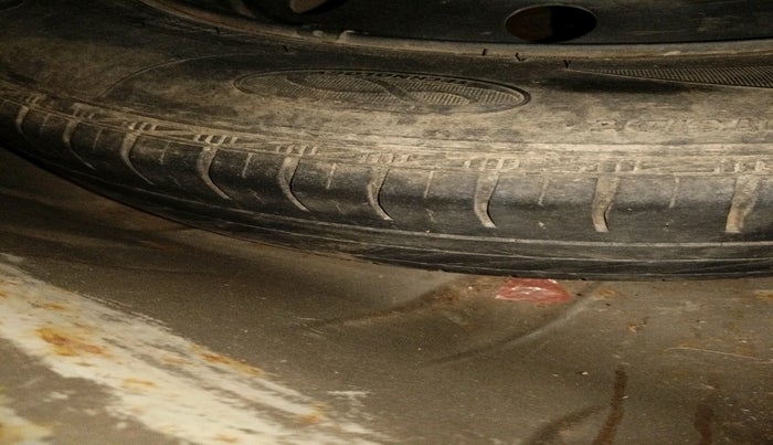 2011 Mahindra Verito 1.5 D4 BS III, Diesel, Manual, 1,45,175 km, tyre