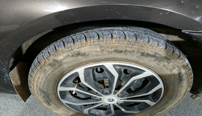 2011 Mahindra Verito 1.5 D4 BS III, Diesel, Manual, 1,45,175 km, tyre