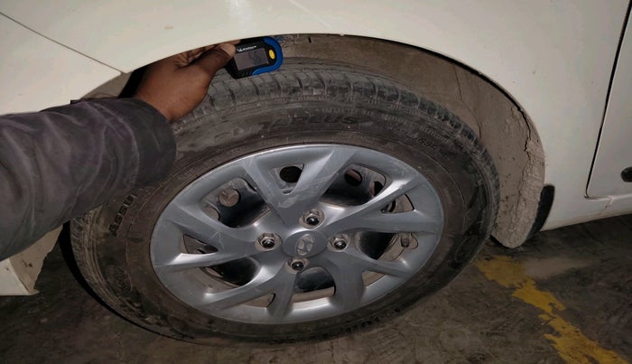 2017 Hyundai Grand i10 SPORTZ (O) 1.2 KAPPA VTVT, Petrol, Manual, 57,189 km, tyre