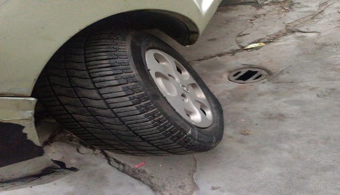 2012 Tata Nano LX, Petrol, Manual, 17,367 km, tyre