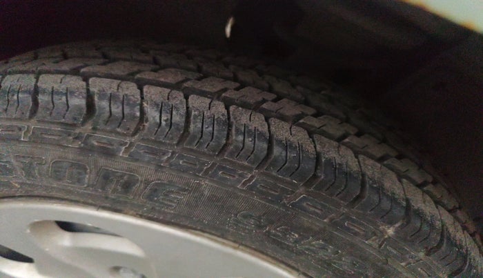 2012 Tata Nano LX, Petrol, Manual, 17,367 km, tyre