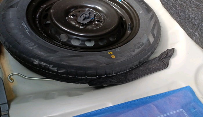 2023 Maruti Baleno DELTA 1.2 AGS, Petrol, Automatic, 20,682 km, tyre