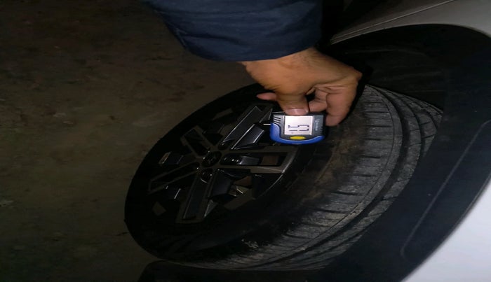 2024 Hyundai VENUE SX 1.2 PETROL, Petrol, Manual, 8,019 km, tyre