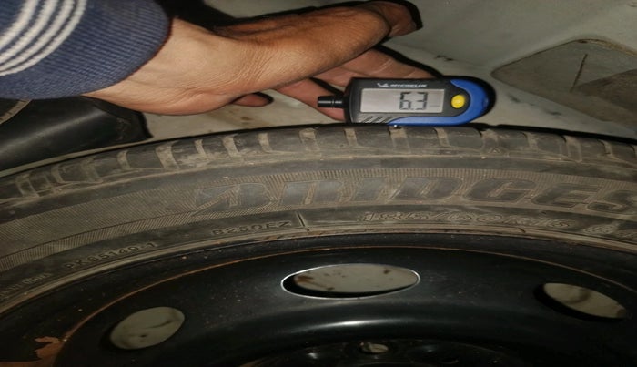 2015 Tata Zest XT PETROL, Petrol, Manual, 1,12,591 km, tyre