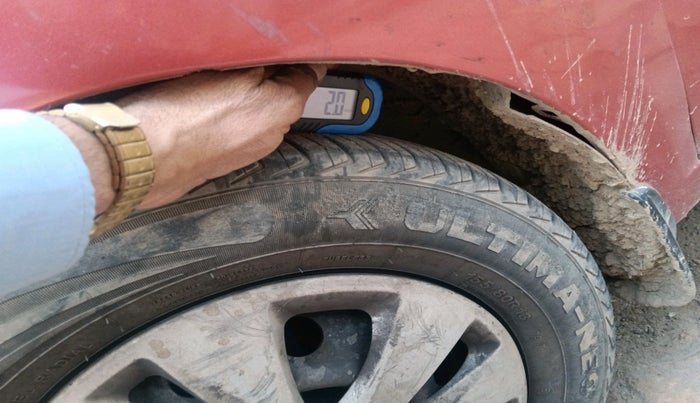 2011 Hyundai i10 MAGNA 1.1, Petrol, Manual, 94,333 km, tyre