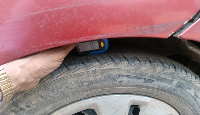 2011 Hyundai i10 MAGNA 1.1, Petrol, Manual, 94,333 km, tyre