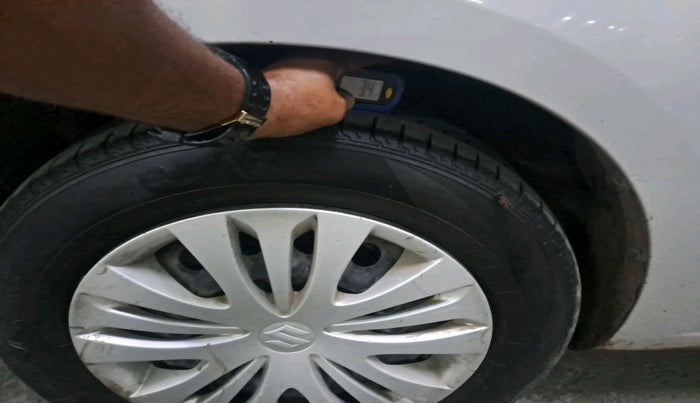 2013 Maruti Ertiga VXI, Petrol, Manual, 1,36,770 km, tyre