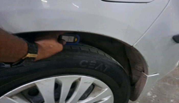 2013 Maruti Ertiga VXI, Petrol, Manual, 1,36,770 km, tyre