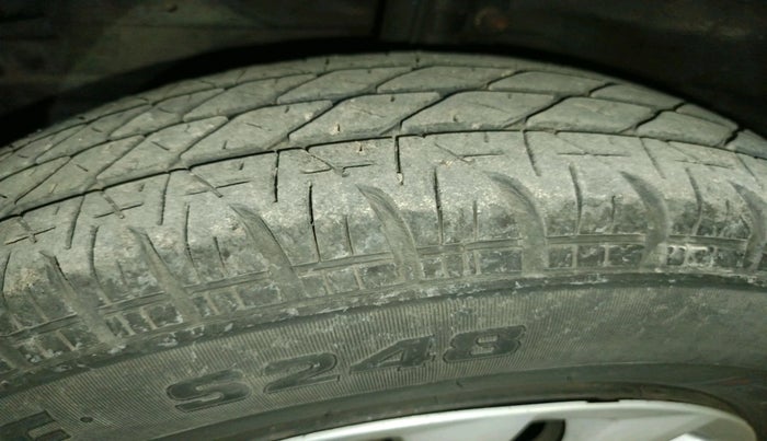 2013 Maruti Swift Dzire VDI, Diesel, Manual, 1,30,513 km, tyre