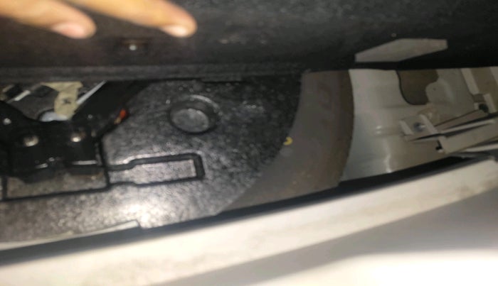 2022 Mahindra XUV300 W8 (O) 1.5 DIESEL, Diesel, Manual, 21,485 km, tyre