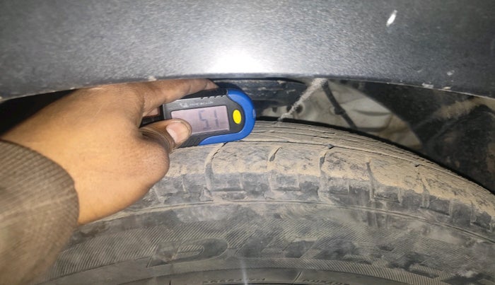 2022 Mahindra XUV300 W8 (O) 1.5 DIESEL, Diesel, Manual, 21,485 km, tyre