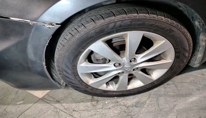 2012 Hyundai Verna FLUIDIC 1.6 VTVT SX, Petrol, Manual, 95,421 km, tyre