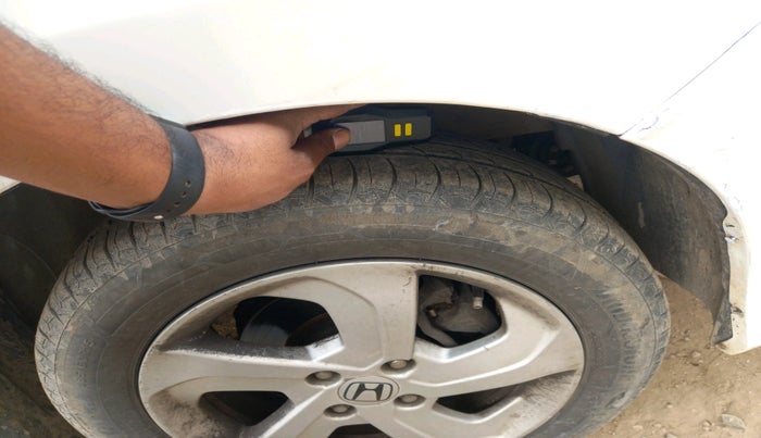 2016 Honda City 1.5L I-VTEC VX, Petrol, Manual, 1,08,452 km, tyre