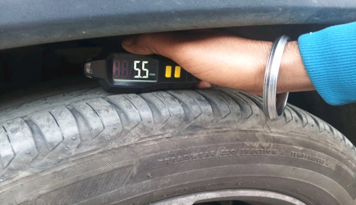 2021 Jeep Compass LONGITUDE (O) 2.0 DIESEL, Diesel, Manual, 66,316 km, tyre