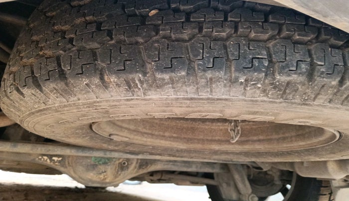 2017 Tata Hexa XT 4X2 6 STR, Diesel, Manual, 1,41,876 km, tyre